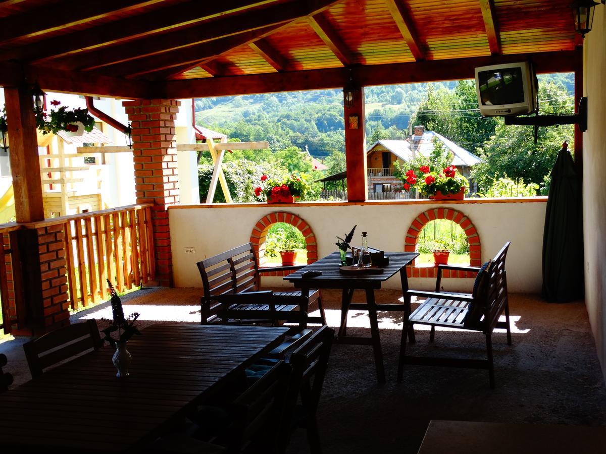 Pensiunea Casa Elena Corbeni Luaran gambar