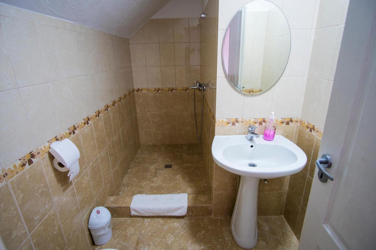 Pensiunea Casa Elena Corbeni Luaran gambar